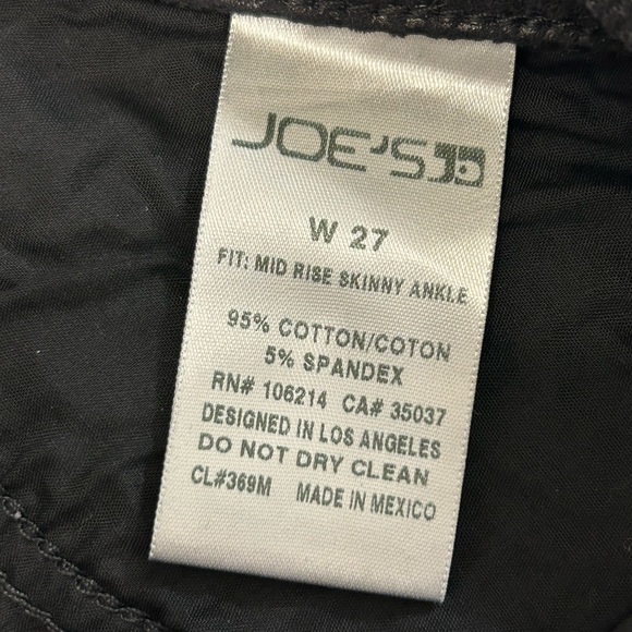 Joe's Jeans- Zina Jeans- Black snakeskin- size 27- mid rise skinny ankle - Picture 4 of 5